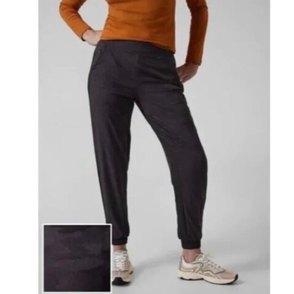 Athleta Lined Camo Jogger Pants in Black - Picture 6 of 6